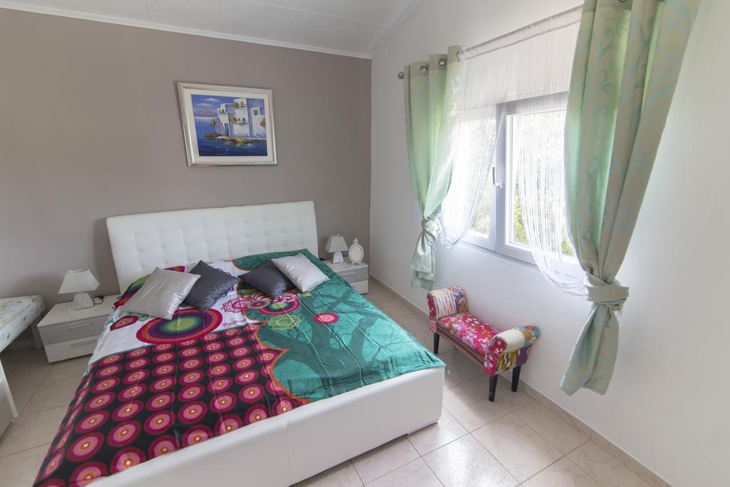 Holiday House Rusticana Sali, Dugi Otok Near Np Kornati Exterior photo